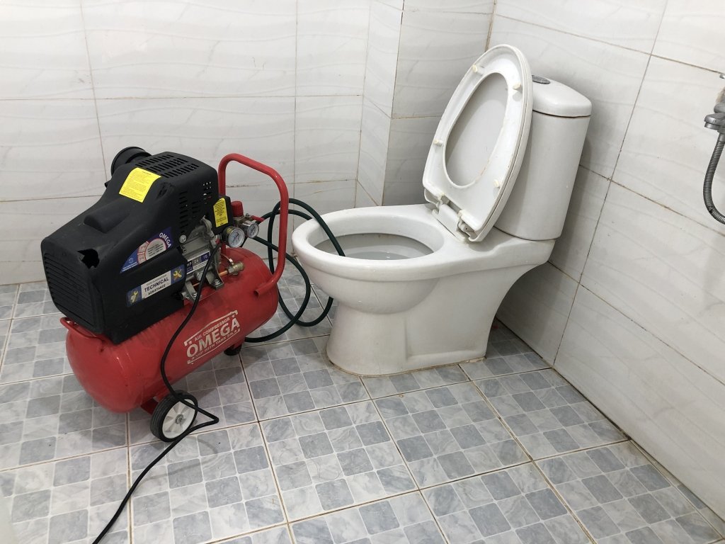 Giải pháp thông tắc bồn cầu chuyên nghiệp từ Hút bể phốt Vĩnh Phúc