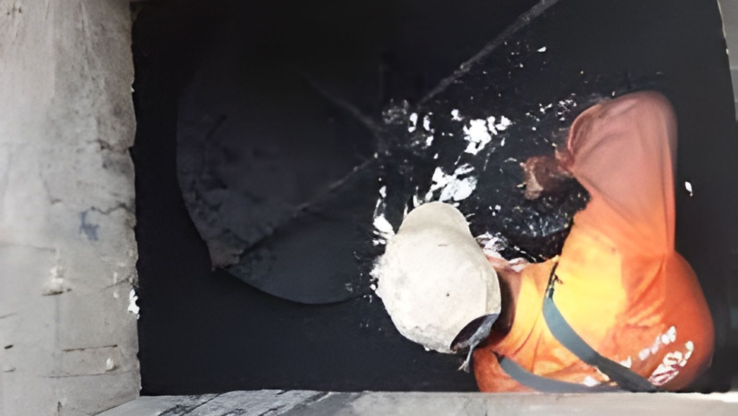 Tại sao cần hút hố ga định kỳ?